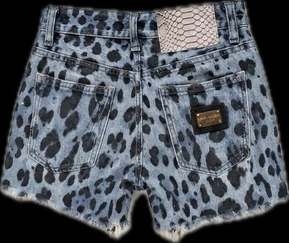 007: Dolce & Gabanna Shorts | Leopard print Lowrise| Size 32