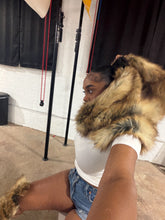 Load image into Gallery viewer, “Halo” Fur Hood
